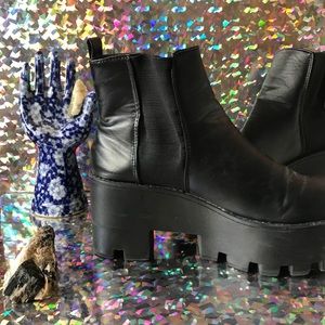 Platform Ankle Boot by Boohoo- Truffle collection